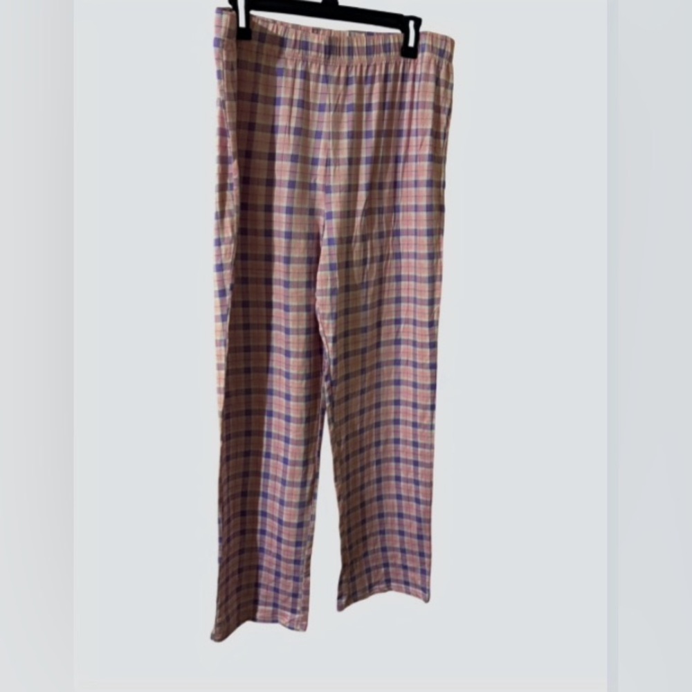 Just Be Pink & Purple Plaid Pajama Pants with pockets and new with tags! Size L.